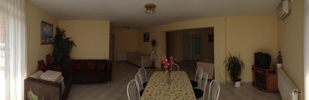 Szaloky Apartmanhaz Gyenesdias Bagian luar foto