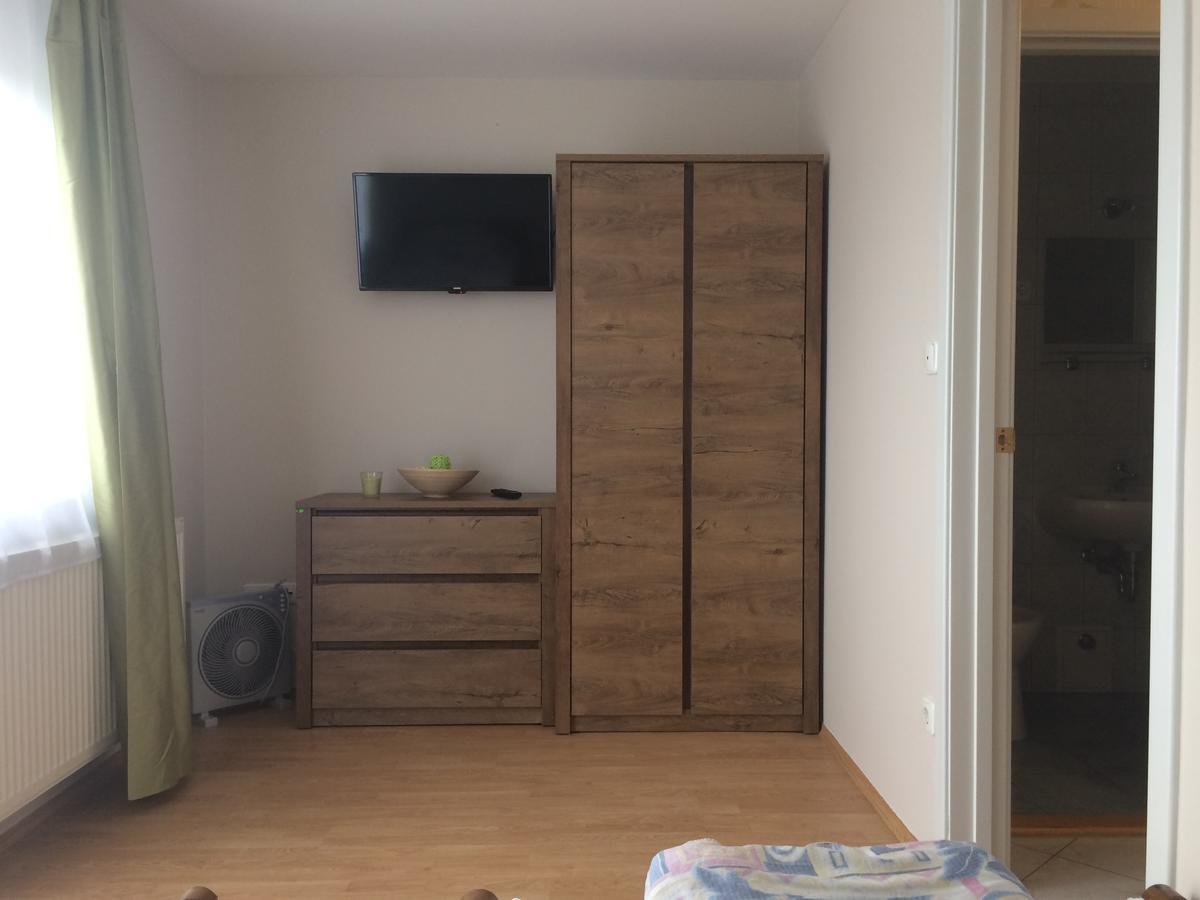 Szaloky Apartmanhaz Gyenesdias Bagian luar foto