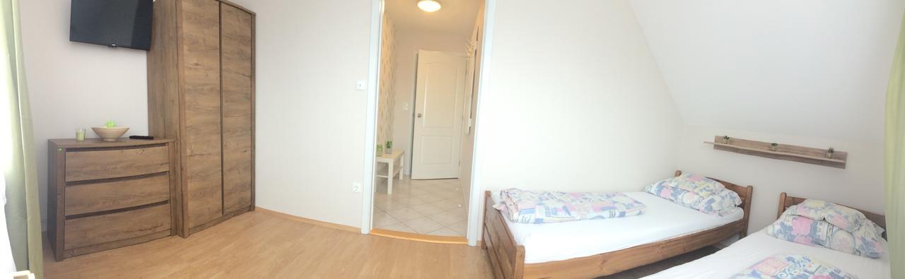Szaloky Apartmanhaz Gyenesdias Bagian luar foto
