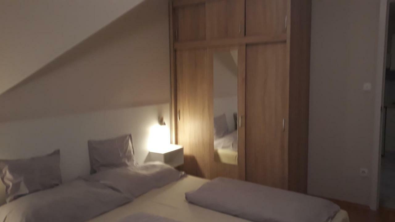 Szaloky Apartmanhaz Gyenesdias Bagian luar foto