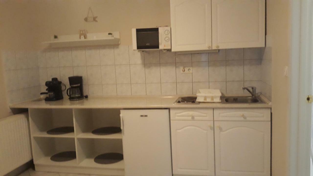Szaloky Apartmanhaz Gyenesdias Bagian luar foto
