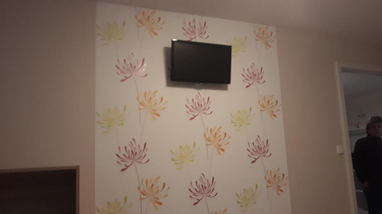 Szaloky Apartmanhaz Gyenesdias Bagian luar foto